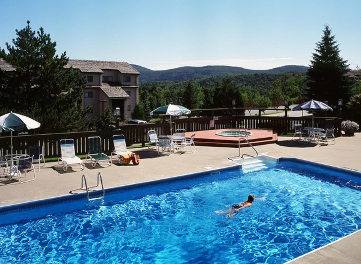 Pinnacle Condominiums Mendon Bagian luar foto