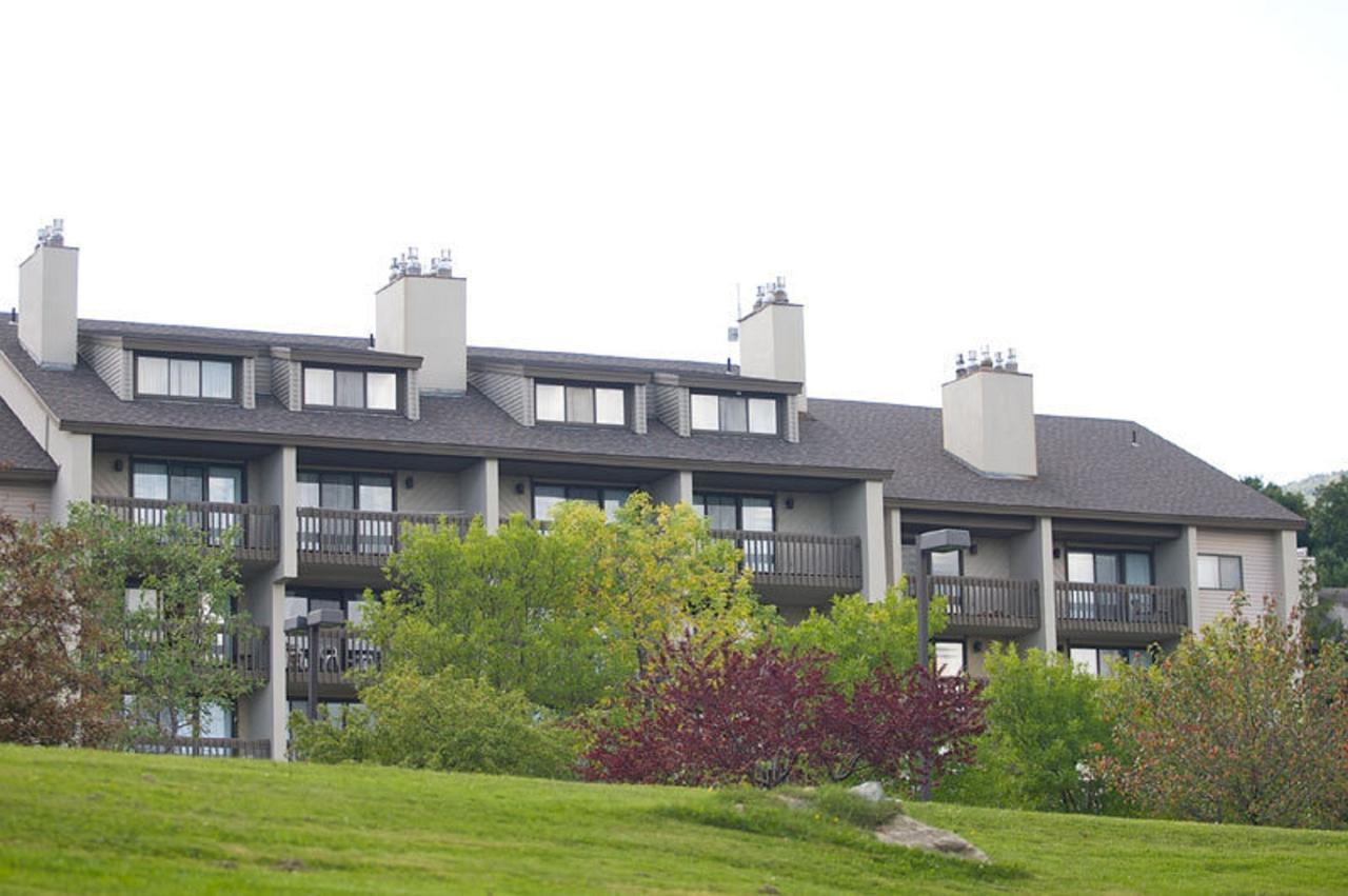 Pinnacle Condominiums Mendon Bagian luar foto